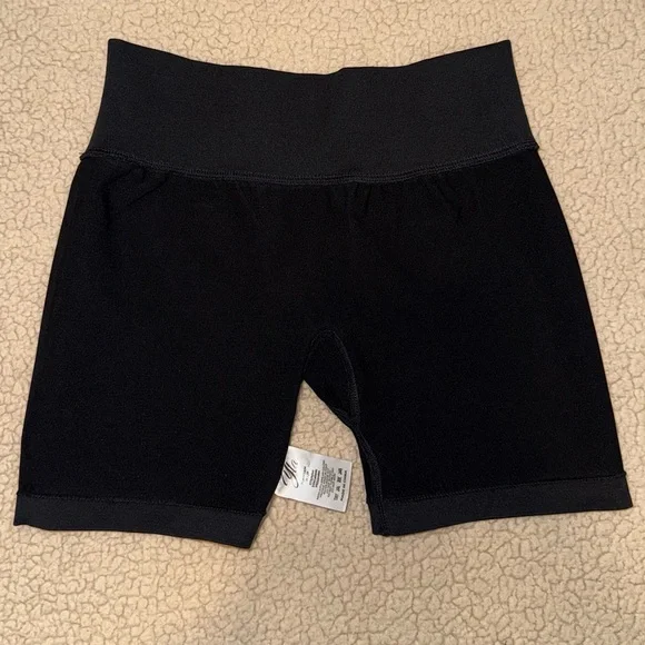 NWT YoungLA W128 LEGACY SEAMLESS SHORTS - Picture 11 of 14